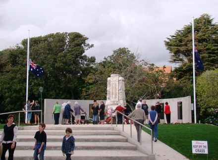 The new Levin Cenotaph 2010
