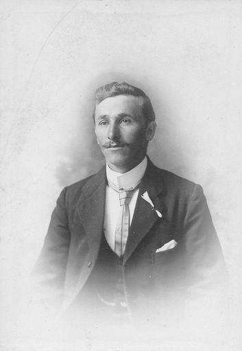 Thomas ("Tom") Sutton, c.1906