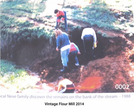 Vintage Flour Mill at Poroutawhao 0002