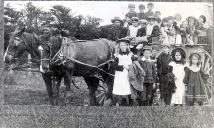 "Kingston Brake" drawn by 2 horses, with driver & 20 children, c.1907