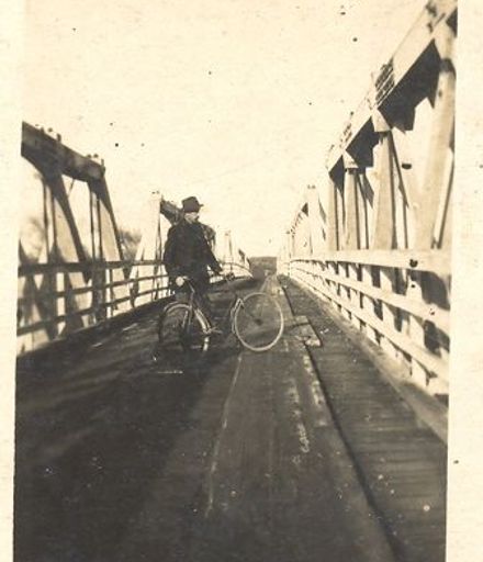 Old Whirokino Bridge, 1930's?