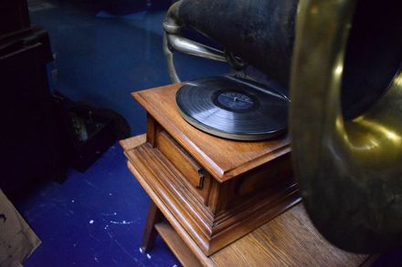 Burr Family 'His Master's Voice' Monarch Junior Gramophone Burr Family 'His Master's Voice' Monarch Junior Gramophone