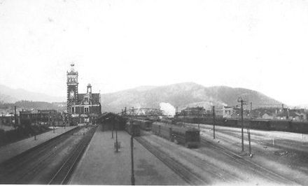 Dunedin Railway Station & yards viewed from over-bridge, February 1928
