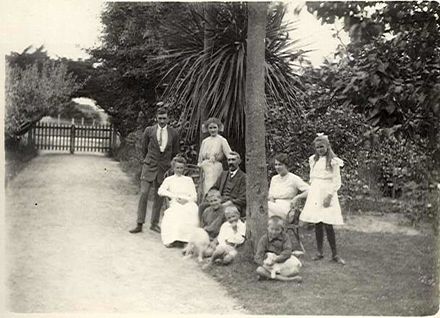 Gunning family, Bryce Street, Shannon, c.1912