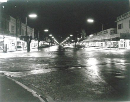 Oxford Street Levin at night