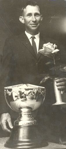 Mr Bush wins Carmichael Rose Bowl, 5th annual rose show - Resource cover image