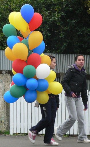 the balloons look cool