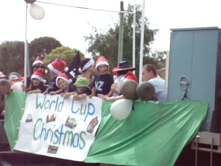 Horowhenua Educare float at Levin Christmas Parade 2011 - Resource cover image