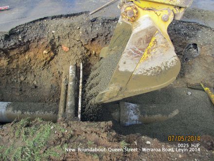 New Roundabout Queen Street - Weraroa Road, Levin 2014_0025