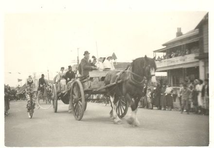 Foxton Centennial Parade 1955 - horse and carts
