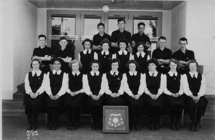 Foxton School, Thompson Shield Athletic Team, 1952