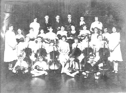 Miss Mona Neale & her music pupils, c.1924