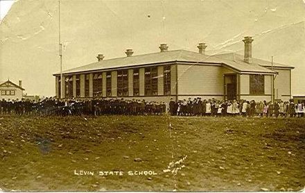 Main Block, Levin State School, Oxford Street, Levin  c.1909