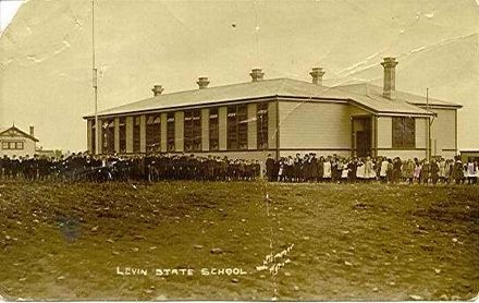 Main Block, Levin State School, Oxford Street, Levin c.1909