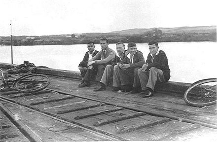 FiveYoung Men on the Foxton Wharf - Resource cover image
