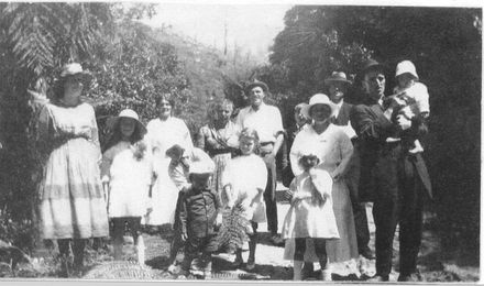 Whibley family members, Mangahao, c.1920