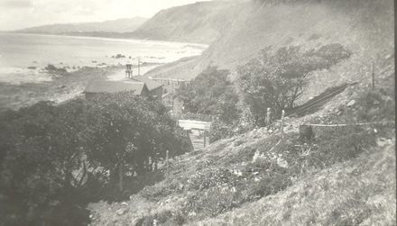 House on coast, 22/1/33