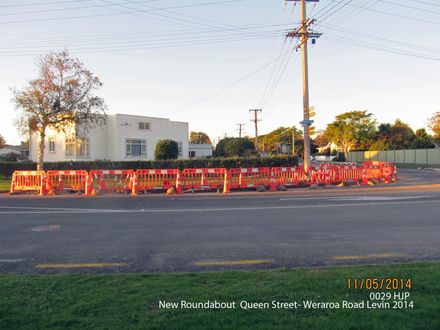 New Roundabout Queen Street- Weraroa Road Levin 2014_0029