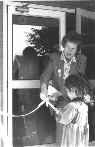 Judy Keall (MP) Opening Lonsdale Building, Foxton, 1994