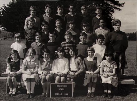 Poroutawhao School Standards 3-4 Class Photo 1968