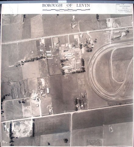Aerial survey photograph (Levin)