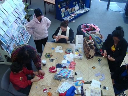 Demonstrating Patchwork at Celebrating Pasifika 2 - Resource cover image