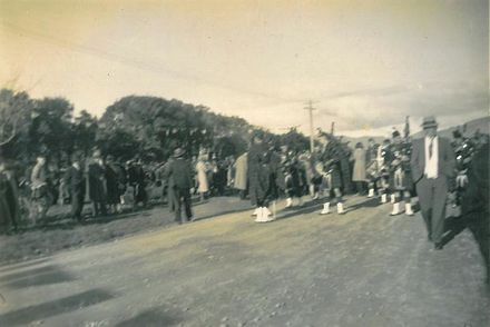 Shannon School Jubilee 1939 Beginning of Procession - Resource cover image