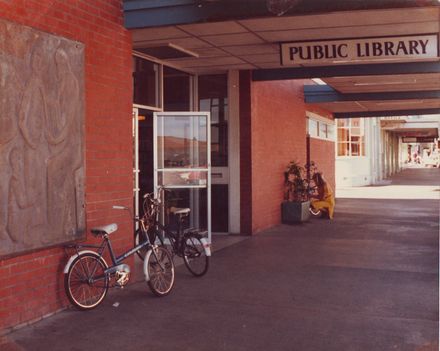 Exterior of Levin Library, 1981