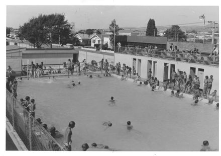 Levin Swimming Pool, cnr. Bath & Salisbury Sts., 1970