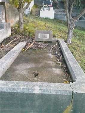Amos Burr's Grave, Karori Cemetery, Wellington (3)