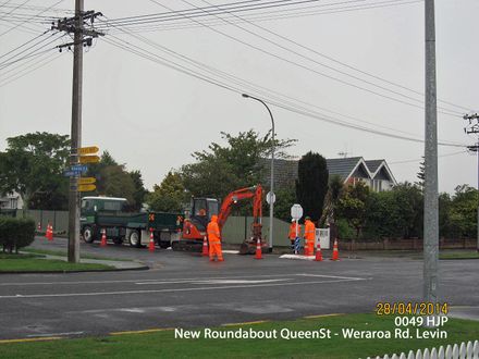 New Roundabout QueenSt - Weraroa Rd. Levin_0049