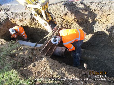 New Roundabout Queen Street - Weraroa Road, Levin 2014_0023