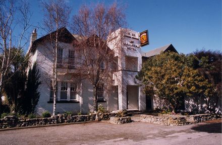 The Manakau Hotel