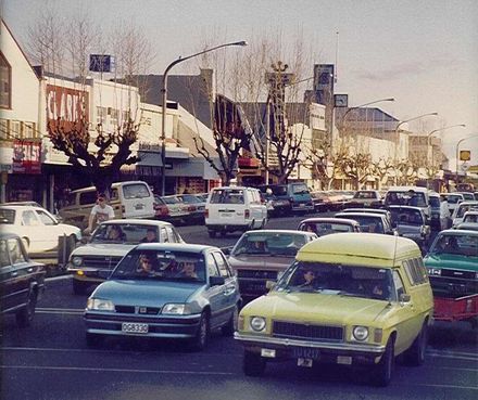 Oxford Street, Levin, 1990