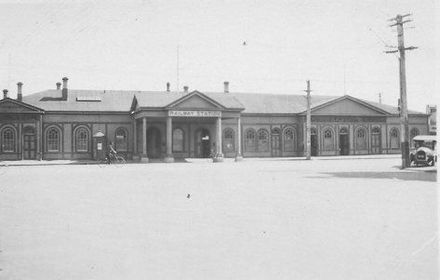 Invercargill railway station main entrance, 1927 or 1928