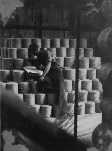 Fibre Spools and Loom Machine