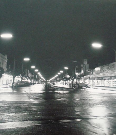 Oxford Street, Levin, at night