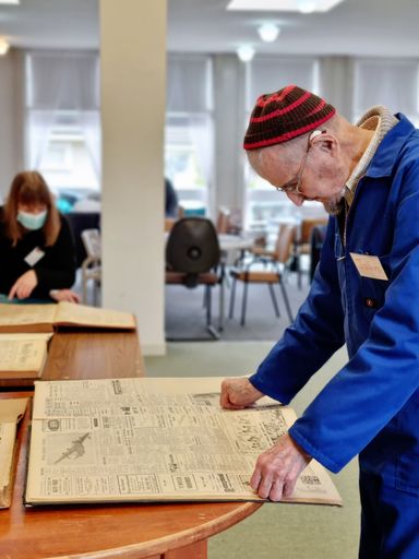 Libraries Horowhenua outreach to the Levin Baptist Adult Day Centre