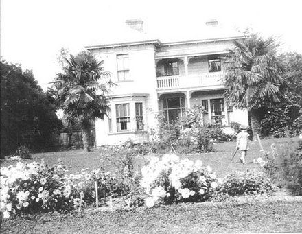 'Ashleigh', Queen Street East, Levin,