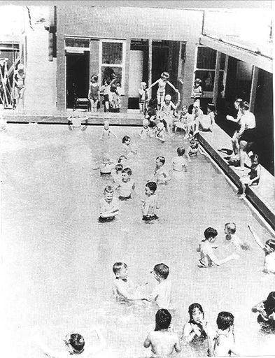 Swimming Pool, Levin