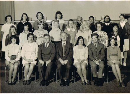 1974 Staff at Shannon School - Resource cover image