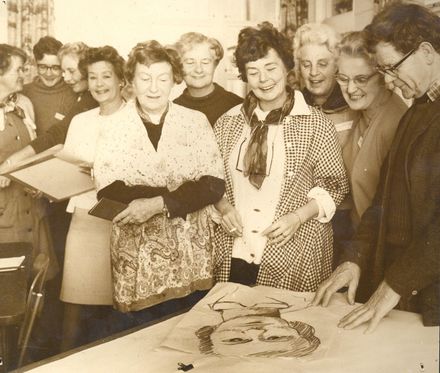 Mr "Toss" Woollaston & local artists, weekend art school - Resource cover image