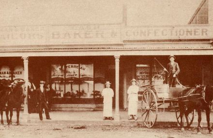 Perreau's Bakery, Foxton, 1904