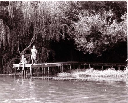 Manawatu River Loop Walkway, 1996