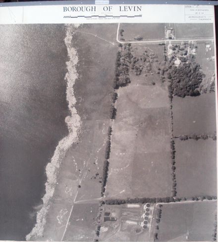Aerial survey photograph (Levin)