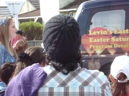 Levin's Easter Balloon Float in Levin Christmas Parade 2011 - Resource cover image