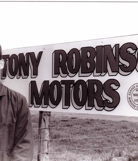Tony Robinson, 1980's-90's