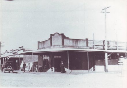 'Hyde's Corner' Plimmer Terrace & Ballance Street, c.1930-33 - Resource cover image