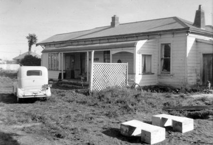 Billie Woodcock's house in Ladys Mile, Foxton, 1968 - Resource cover image