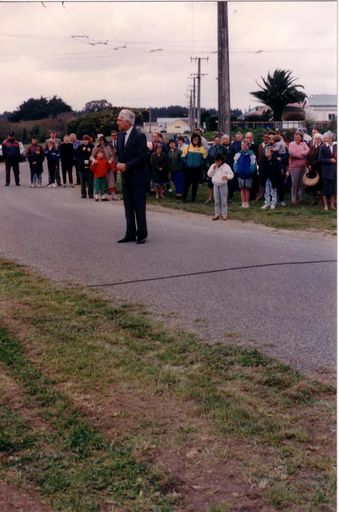 Flax walk opening - Sir Paul Reeves, 1990